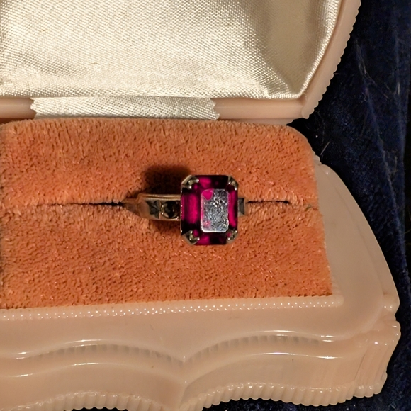 Ruby Ring - Picture 2 of 6